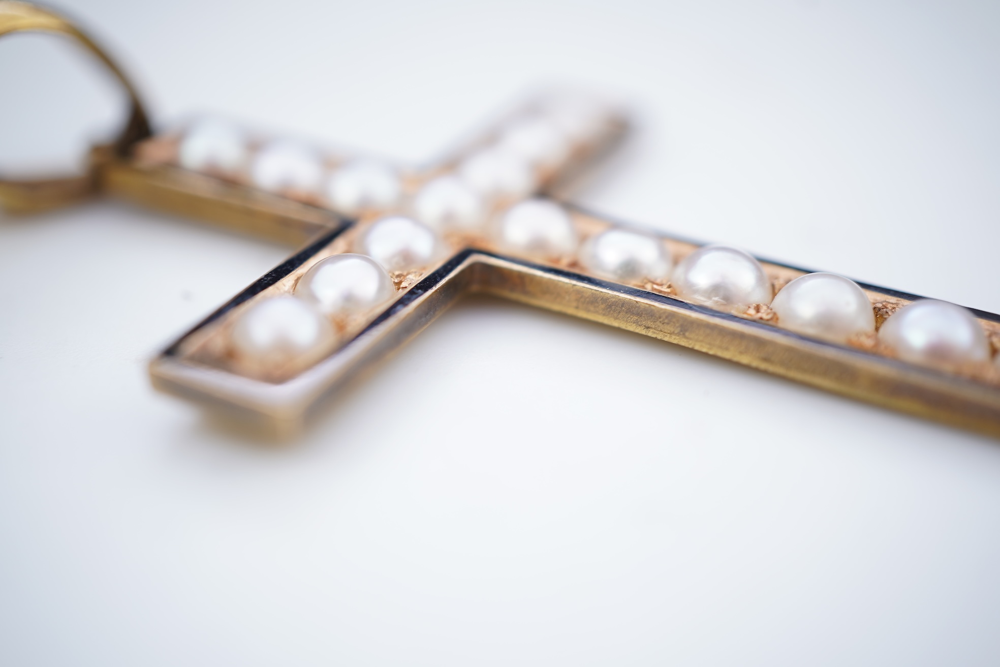 A Victorian pearl and enamel pendant, late 19th century
